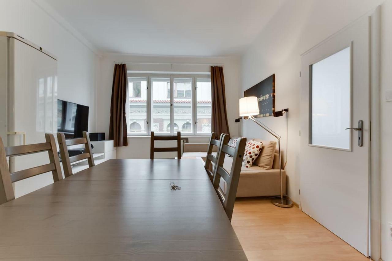 Appartamento Beautiful Downtown 2bd With Netflix Praga